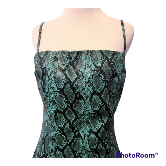 TIGER mist faux leather snake print dress - Picture 5 of 5